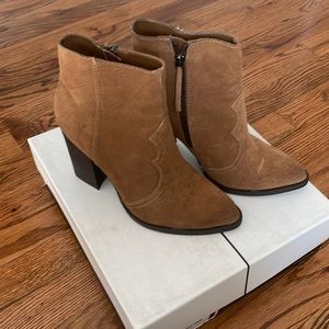 Dolce Vita Brown suede bootie